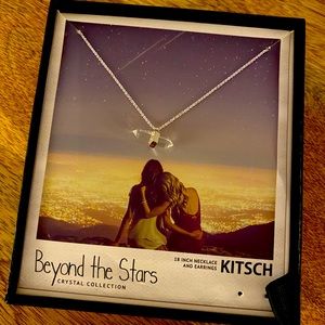Kitsch silver beyond the stars crystal necklace